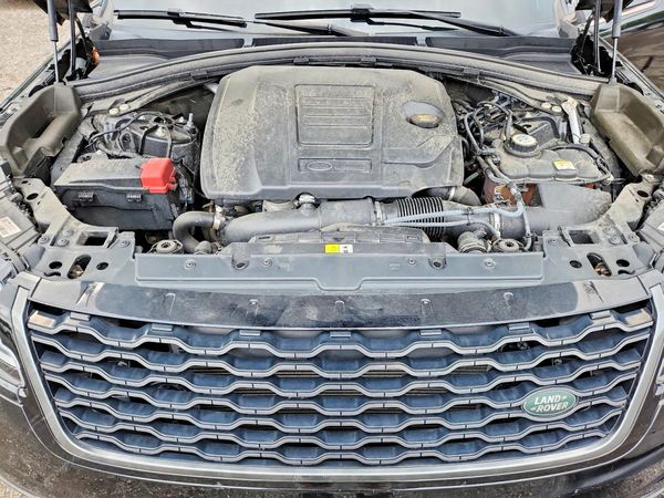 2018 LAND ROVER RANGE ROVER VELAR R-Dynamic SE