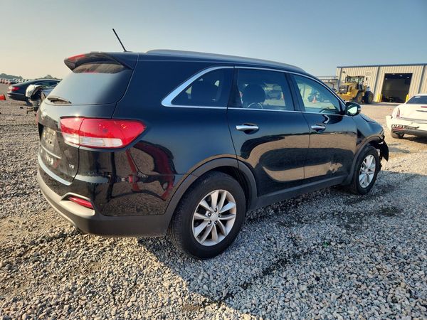 2018 KIA SORENTO L, LX