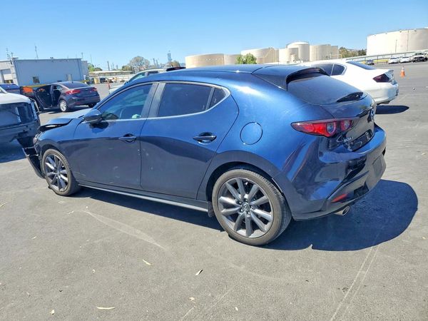 2023 MAZDA 3 Preferred Package