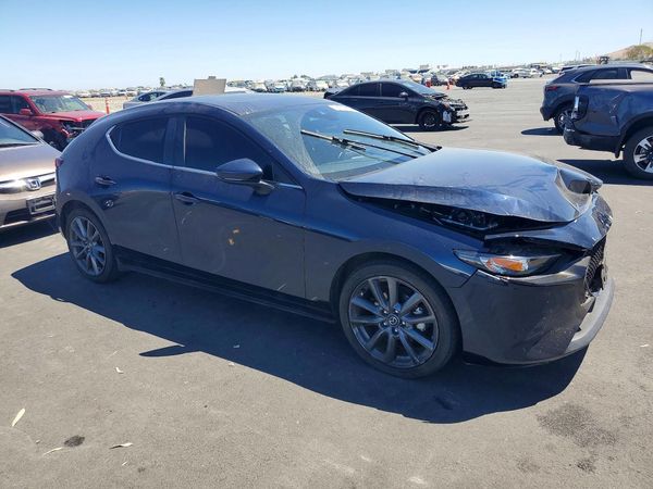 2023 MAZDA 3 Preferred Package