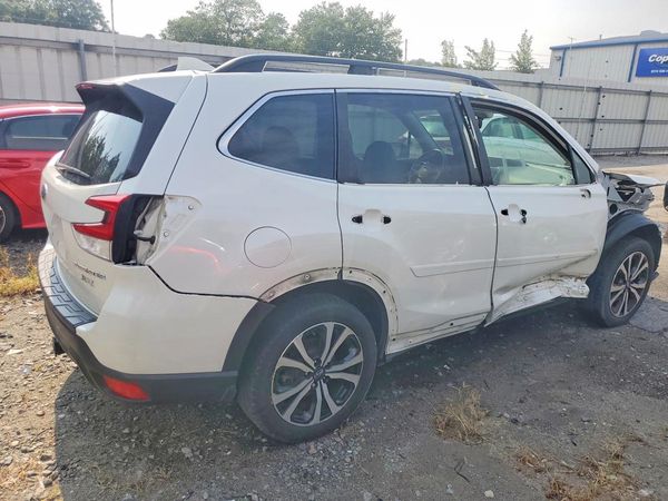 2019 SUBARU FORESTER