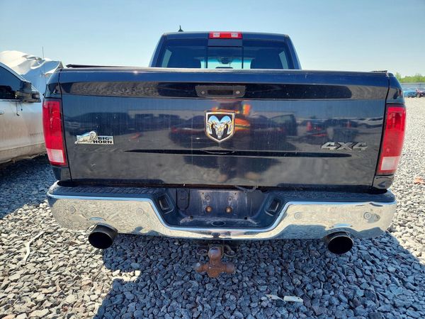 2016 RAM 1500 SLT
