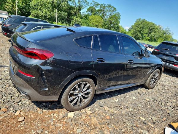2021 BMW X6 xDrive40i