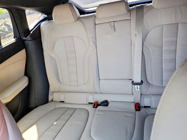 2021 BMW X6 xDrive40i