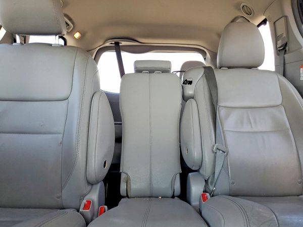 2015 TOYOTA SIENNA