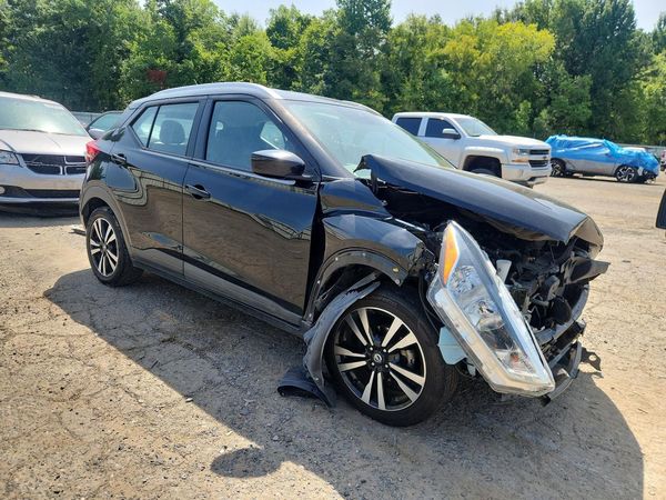 2020 NISSAN KICKS