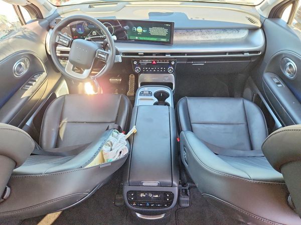 2026 HYUNDAI IONIQ 9