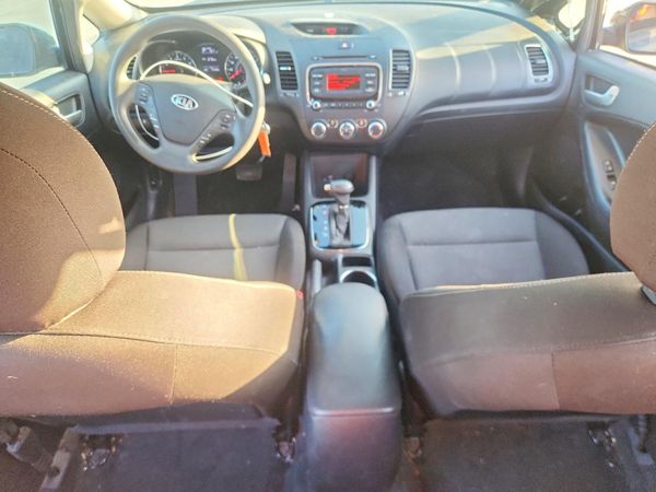 2017 KIA FORTE LX Base