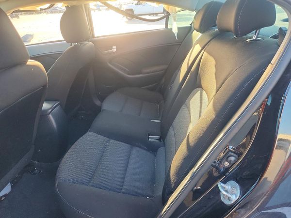 2017 KIA FORTE LX Base