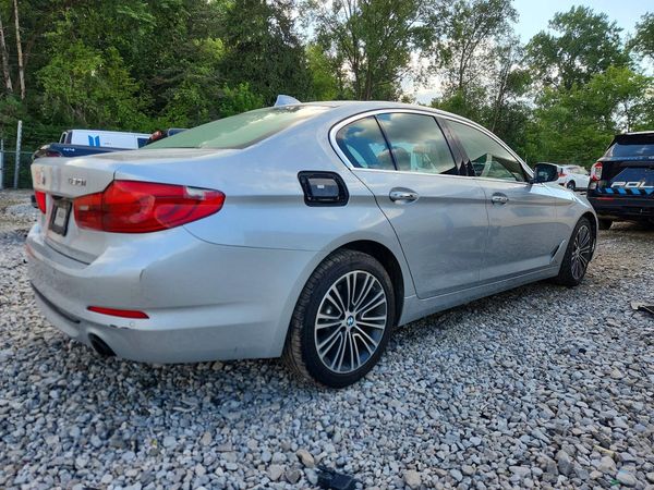2018 BMW 530