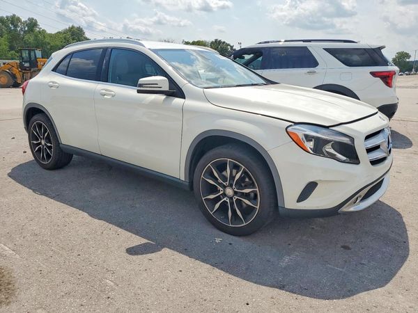 2017 MERCEDES-BENZ GLA GLA250