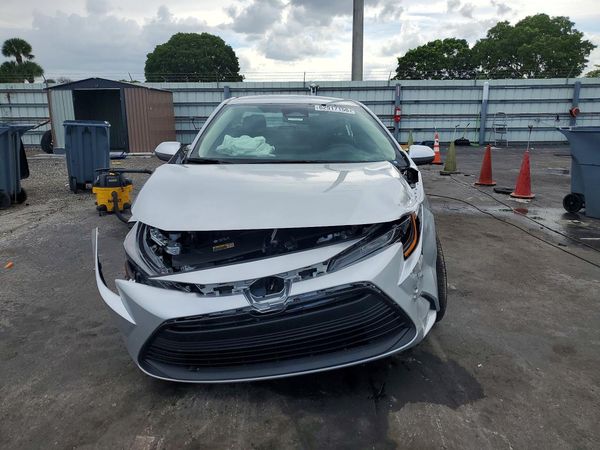 2026 TOYOTA COROLLA