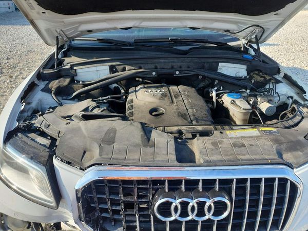 2016 AUDI Q5 quattro Premium Plus