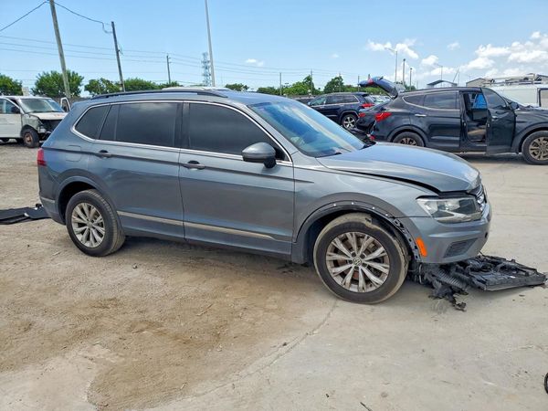 2018 VOLKSWAGEN TIGUAN SE, SEL