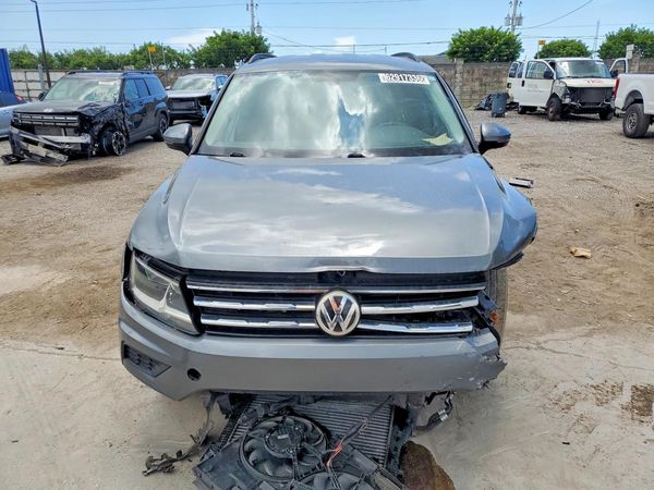 2018 VOLKSWAGEN TIGUAN SE, SEL