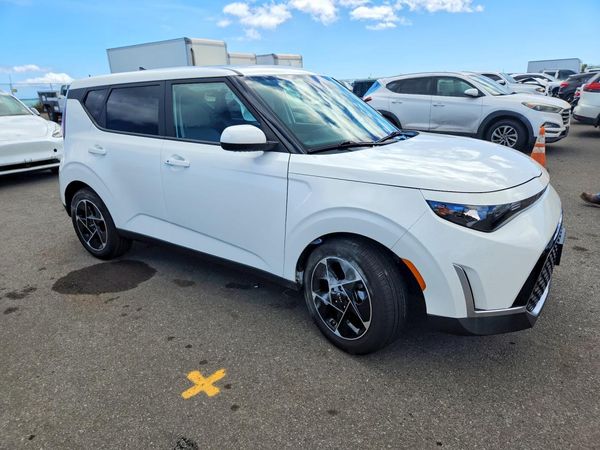 2025 KIA SOUL EX — Passenger 3/4
