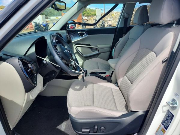 2025 KIA SOUL EX — DENT