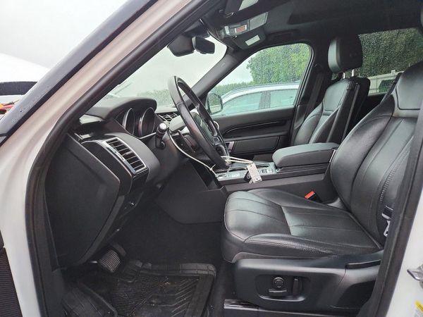 2017 LAND ROVER DISCOVERY SE