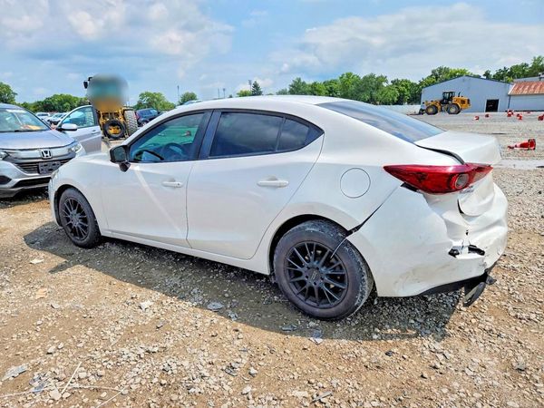 2015 MAZDA 3 Sport/GX