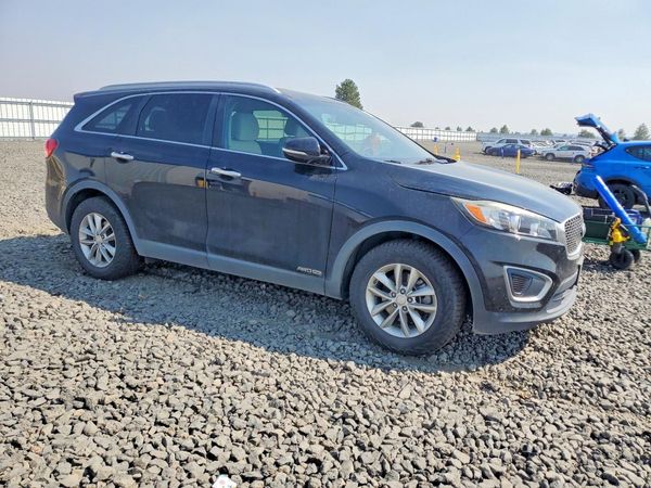 2016 KIA SORENTO L / LX