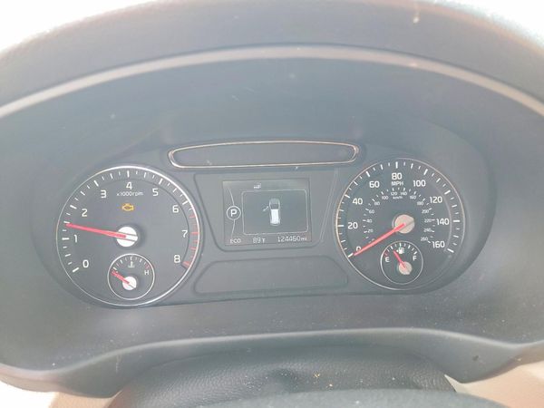 2016 KIA SORENTO L / LX