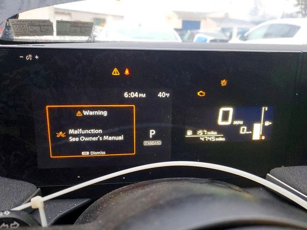 2025 NISSAN KICKS