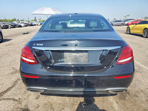 2017 MERCEDES-BENZ E E300