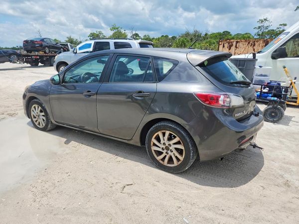 2013 MAZDA 3 Touring/GS