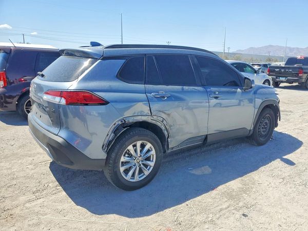 2023 TOYOTA COROLLA CROSS LE