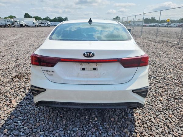 2021 KIA FORTE FE, LXS
