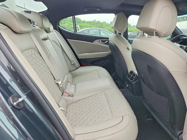 2023 GENESIS G70