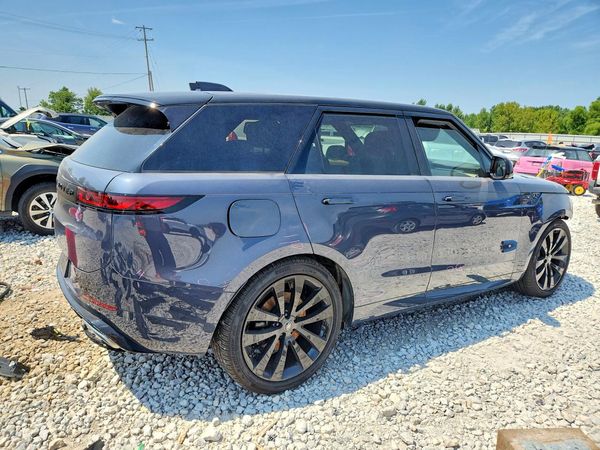 2025 LAND ROVER RANGE ROVER SPORT P400 Dynamic SE