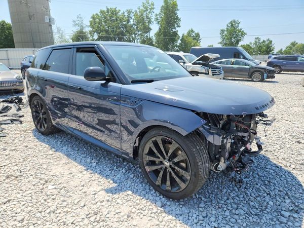 2025 LAND ROVER RANGE ROVER SPORT P400 Dynamic SE
