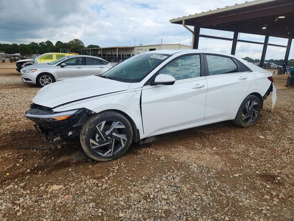 2025 HYUNDAI ELANTRA