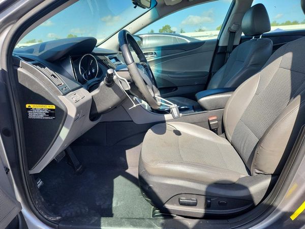 2012 HYUNDAI SONATA Middle level