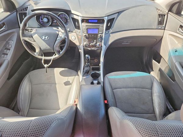 2012 HYUNDAI SONATA Middle level