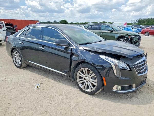 2018 CADILLAC XTS