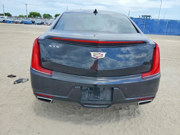 2018 CADILLAC XTS
