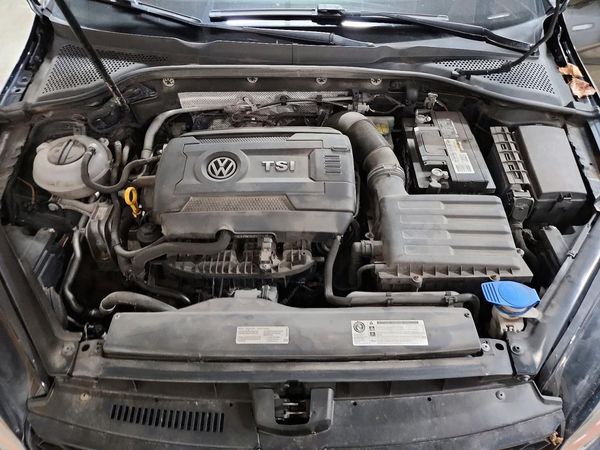 2017 VOLKSWAGEN GTI
