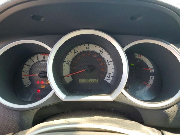 2015 TOYOTA TACOMA Delux Grade