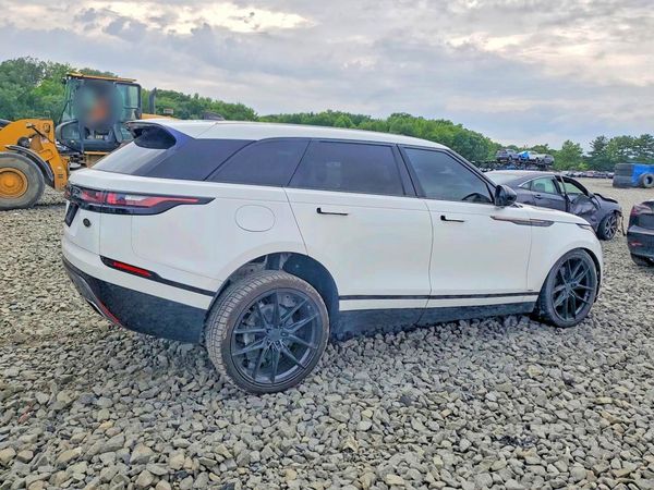 2018 LAND ROVER RANGE ROVER VELAR R-Dynamic SE