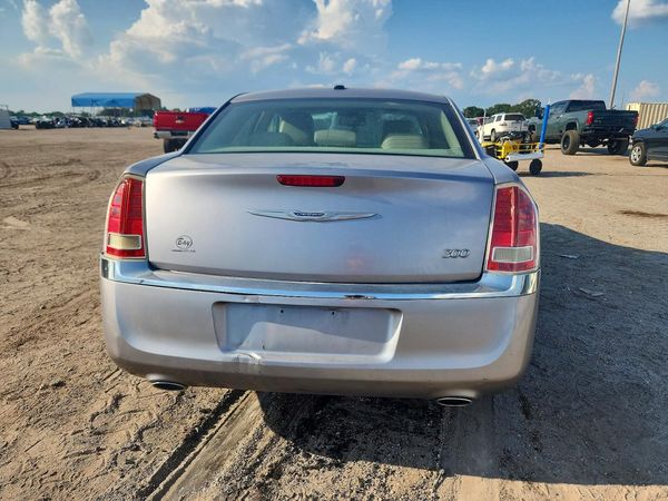 2014 CHRYSLER 300