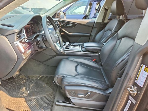 2019 AUDI Q8