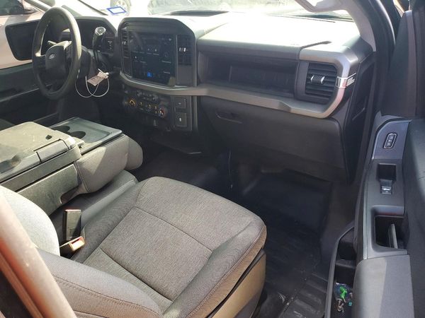 2025 FORD F150 XL