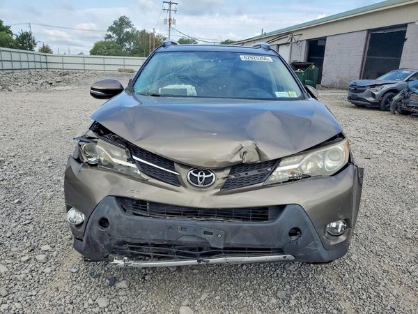 2014 TOYOTA RAV4 High