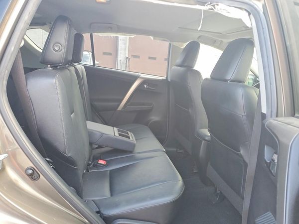 2014 TOYOTA RAV4 High
