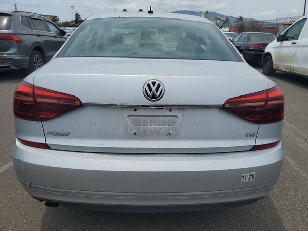 2017 VOLKSWAGEN PASSAT