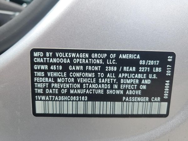 2017 VOLKSWAGEN PASSAT