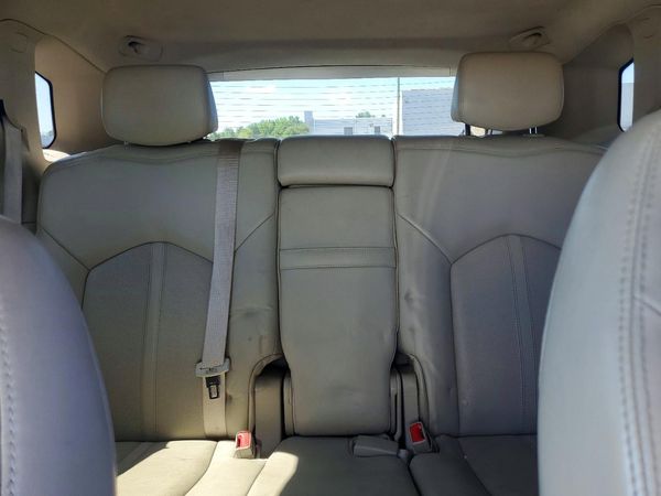 2012 CADILLAC SRX Luxury