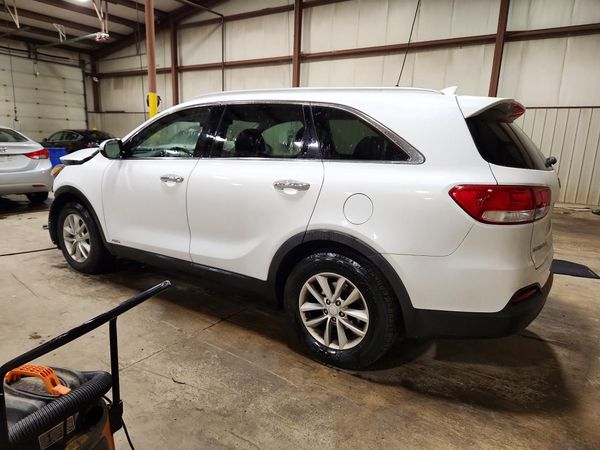 2018 KIA SORENTO L, LX